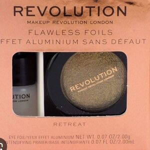 Revolution Flawless Foils Retreat Eyeshadow New